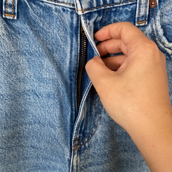 A&F The Loose High Rise Jeans. 29/8L - Picture 5 of 8